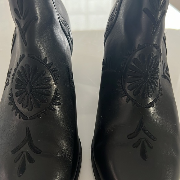 Seyschelles Black Leather embroidered western style booties - Picture 10 of 15